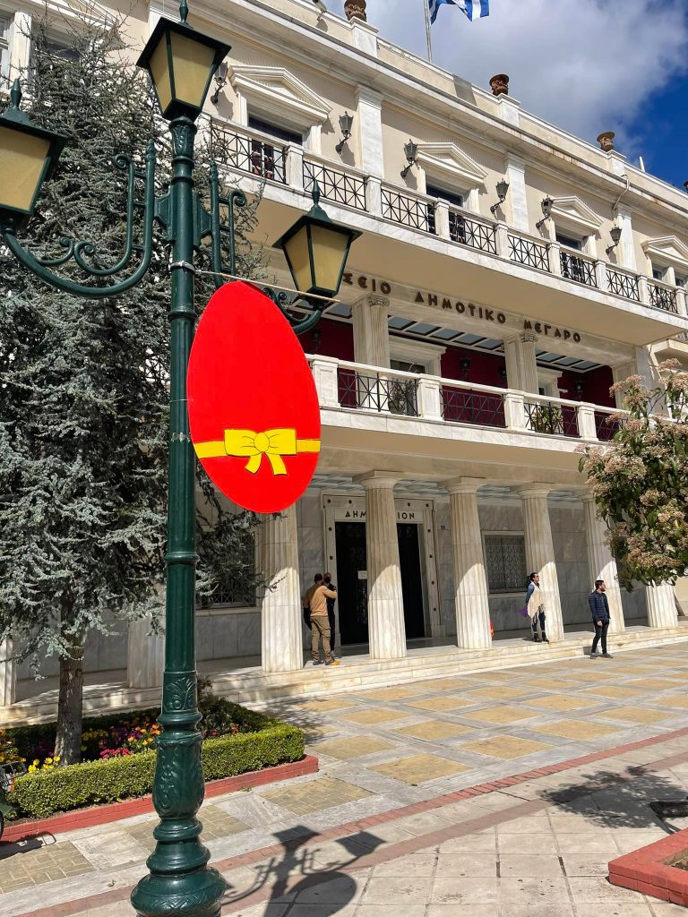 Στα γιορτινά η πλατεία του Πύργου