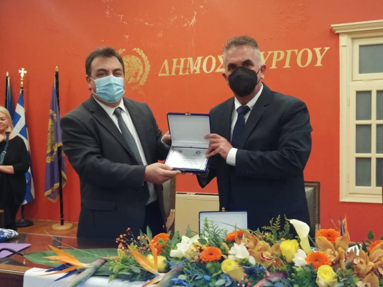 Ολοκληρώθηκε η αδελφοποίηση των Δήμων Πύργου και Ιθάκης