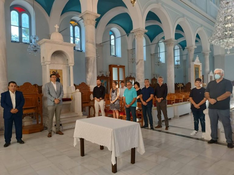 Επιμνημόσυνη δέηση για τον έναν χρόνο από το θάνατο του Μίκη Θεοδωράκη